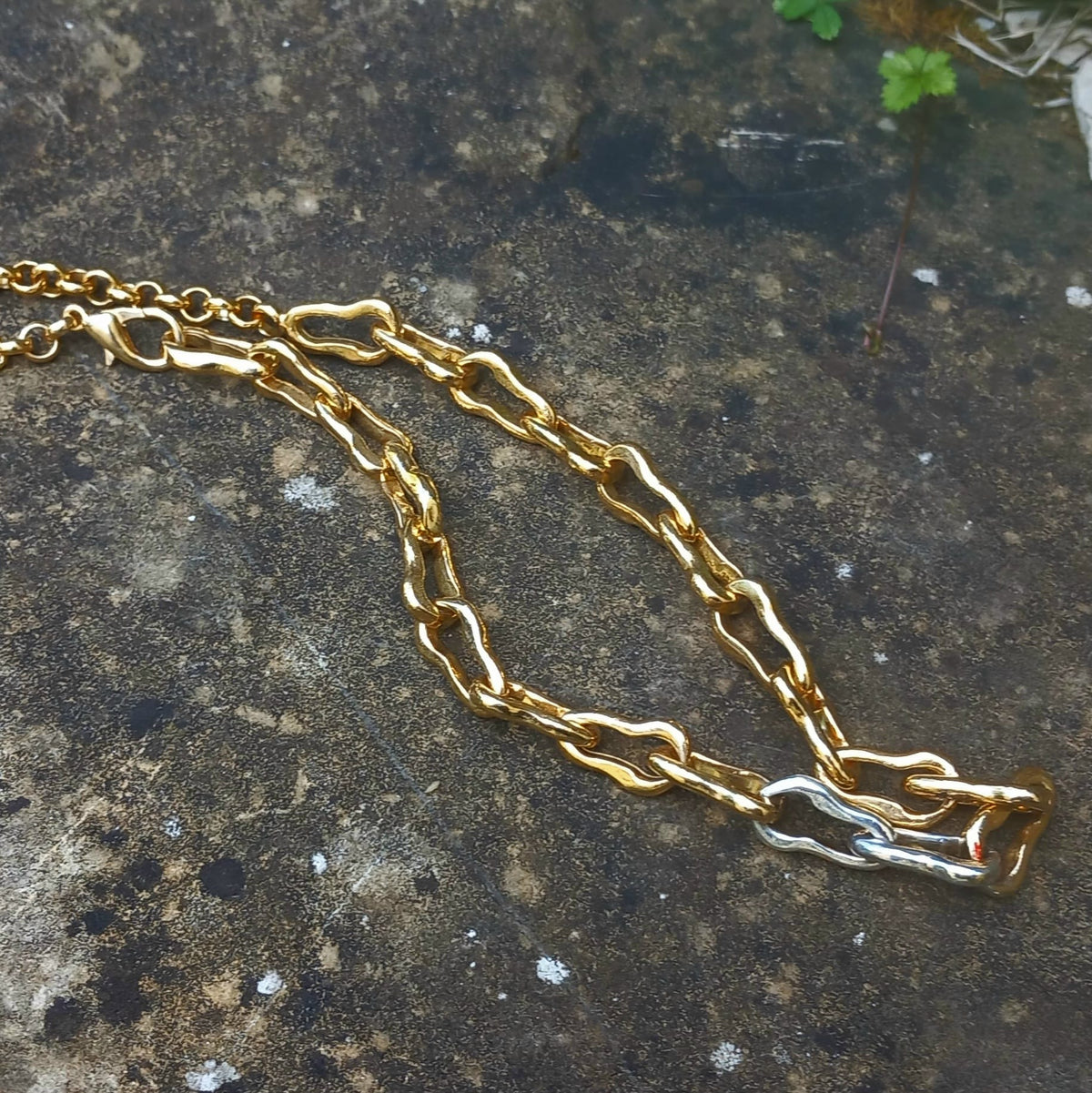 Unda (ottone dorato e argento)